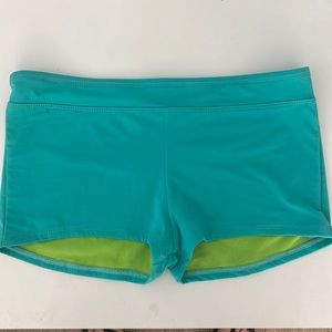 Title Nine by Carve Designs Small swim shorts